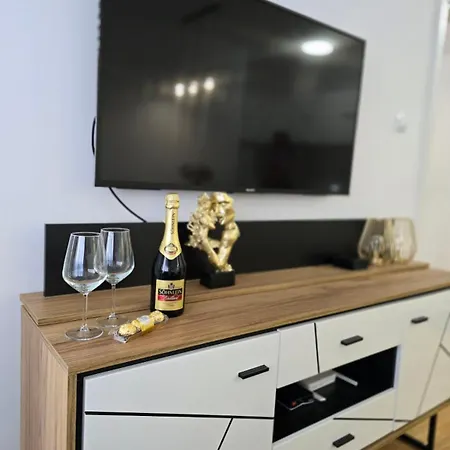 A Lux بانيا لوكا