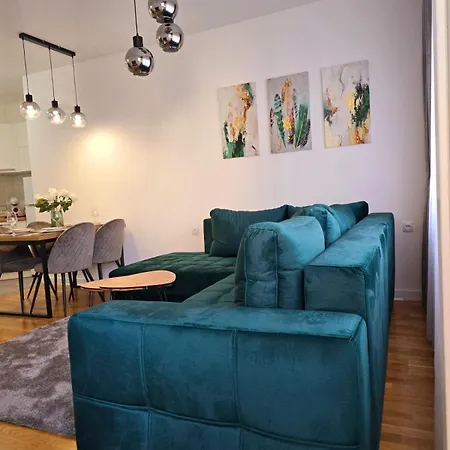 A Lux Apartment